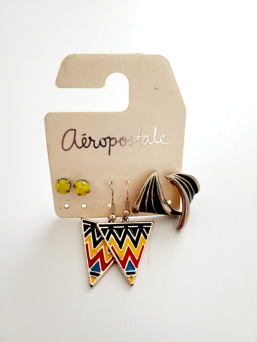 Aeropostale Women's Yellow, Black & Multicolor Earring Set